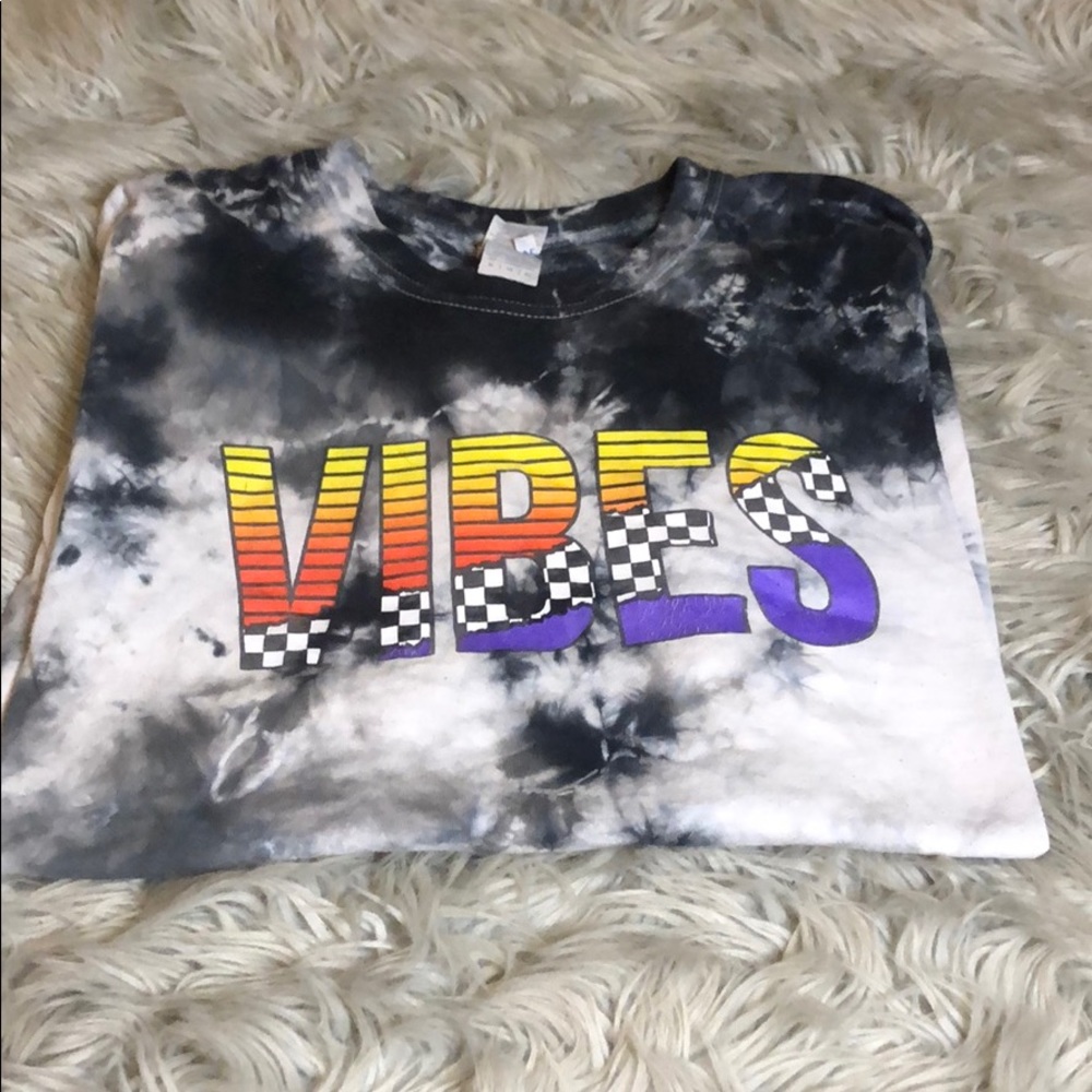 Graphic tee